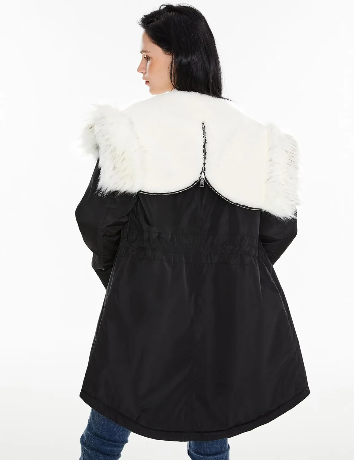 Orolay Women's Long Winter Parka - Fleece Lined Hooded Jacket Warm Coat with Pockets