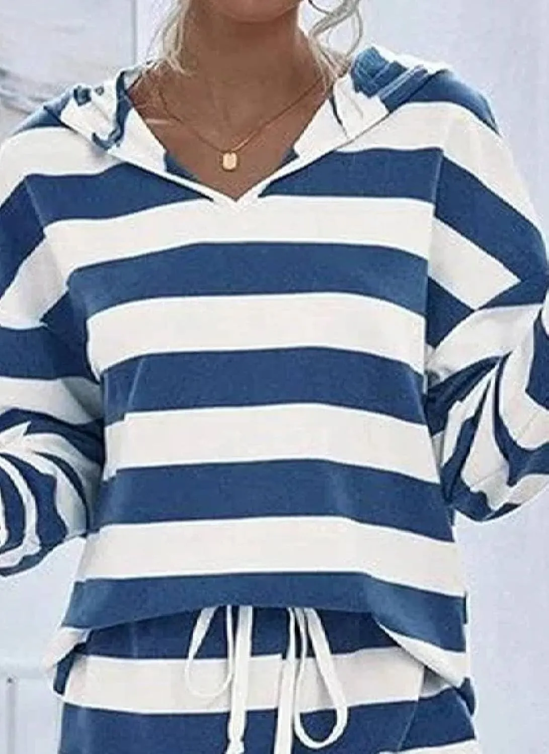 Women's Striped 2 Piece Outfits Long Sleeve Sweatsuits Hoodies with Short Pant Matching Sets for 2025 Spring Fashion